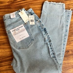 NWT Good American Good Girlfriend High. Size 8. 30” inseam